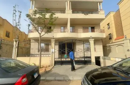 دوبلكس - 3 غرف نوم - 3 حمامات للبيع في حي النادي - مدينة الشروق - القاهرة