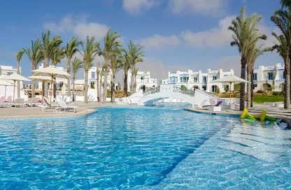 Chalet - 3 Bedrooms - 2 Bathrooms for sale in Mountain View - Ras Al Hekma - North Coast