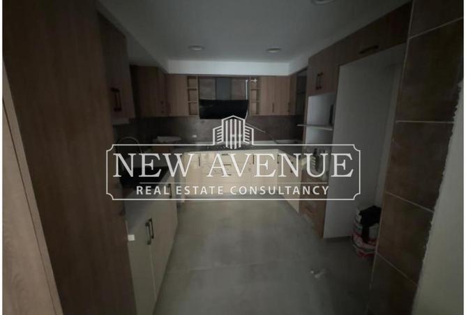 8032889 - Property Image 3