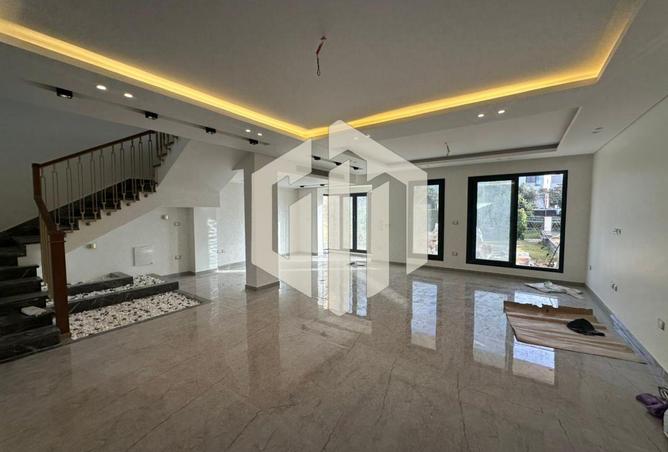 8526632 - Property Image 2