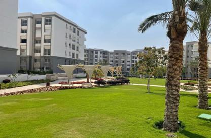 Apartment - 2 Bedrooms - 2 Bathrooms for sale in Hyde Park - 5th Settlement Compounds - The 5th Settlement - New Cairo City - Cairo