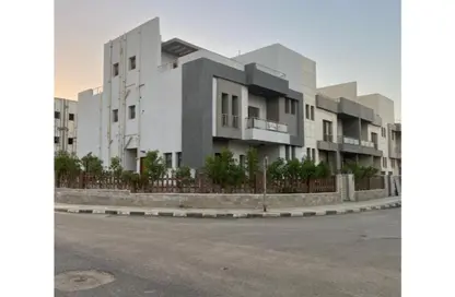 فيلا - 4 غرف نوم - 5 حمامات للايجار في مدينة وصال - كمبوندات الشروق - مدينة الشروق - القاهرة