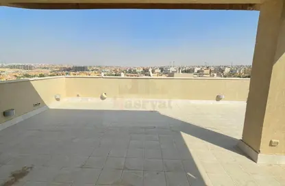 Penthouse - 3 Bedrooms - 3 Bathrooms for sale in Palm Hills Village Gate - South Investors Area - New Cairo City - Cairo