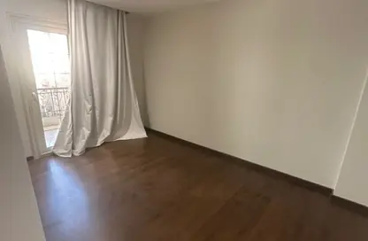 شقة - 3 غرف نوم - 4 حمامات للايجار في شارع الشويفات - الحي الاول - التجمع الخامس - مدينة القاهرة الجديدة - القاهرة