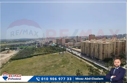 Apartment - 3 Bedrooms - 1 Bathroom for sale in Royal Plaza - El Montazah - Hay Than El Montazah - Alexandria