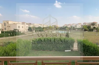 Twin House - 3 Bedrooms - 3 Bathrooms for rent in Street 10 - Greens - 6th District - Sheikh Zayed City - Giza