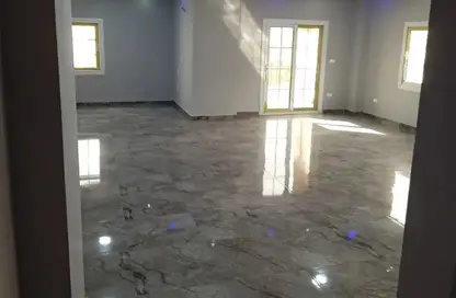 Apartment - 3 Bedrooms - 2 Bathrooms for rent in Aly Sharawy St. - Al Narges 5 - Al Narges - New Cairo City - Cairo