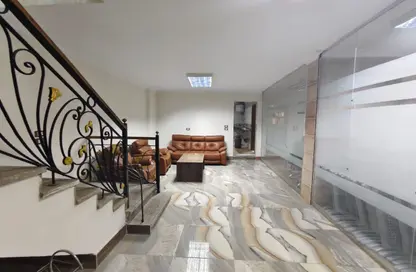 Office Space - Studio - 3 Bathrooms for rent in Maadi - Hay El Maadi - Cairo