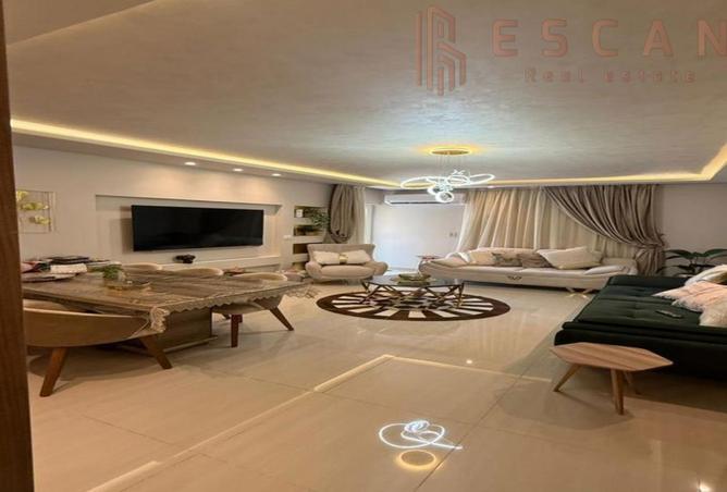 8233522 - Property Image 2