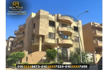 Villa - 5 Bedrooms - 6 Bathrooms for sale in Al Fardous St. - Al Fardous City - Al Wahat Road - 6 October City - Giza
