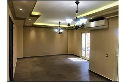 Apartment - 2 Bedrooms - 2 Bathrooms for rent in 8th District - Sheikh Zayed City - Giza