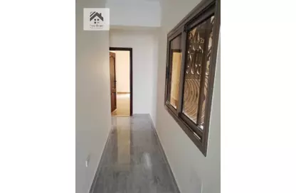 Apartment - 3 Bedrooms - 2 Bathrooms for sale in Mostashareen - North Investors Area - New Cairo City - Cairo
