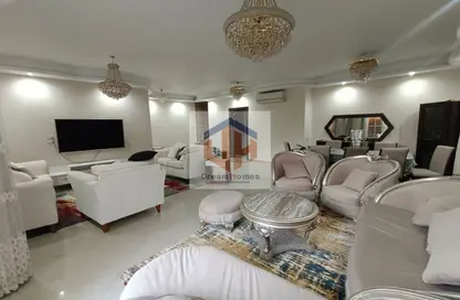 Villa - 3 Bedrooms - 3 Bathrooms for rent in Madinaty - Cairo