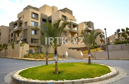 Apartment - 2 Bedrooms - 2 Bathrooms for sale in Palm Hills Village Gate - South Investors Area - New Cairo City - Cairo