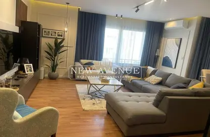 Apartment - 2 Bedrooms - 2 Bathrooms for sale in Palm Hills Village Gate - South Investors Area - New Cairo City - Cairo
