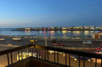 Apartment - 2 Bedrooms - 2 Bathrooms for sale in Gleim Square - Glim - Hay Sharq - Alexandria