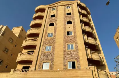 شقة - 3 غرف نوم - 2 حمامات للبيع في الهضبة الوسطي - المقطم - القاهرة