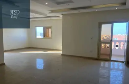 Apartment - 3 Bedrooms - 2 Bathrooms for sale in El Banafseg - New Cairo City - Cairo