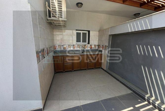 8369408 - Property Image 2