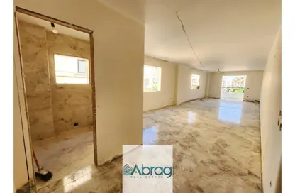 Apartment - 3 Bedrooms - 3 Bathrooms for sale in 16th District - Sheikh Zayed City - Giza