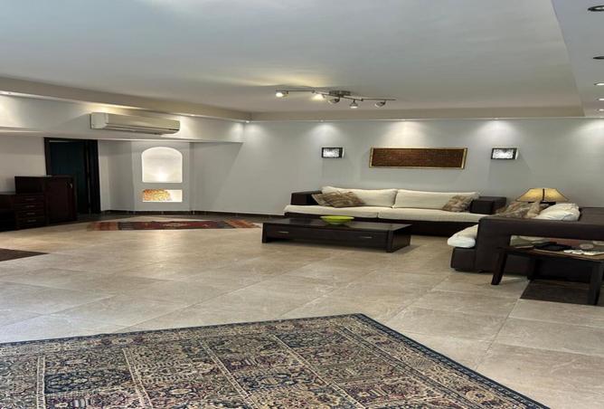 8163351 - Property Main Image