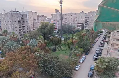 Apartment - 2 Bedrooms - 2 Bathrooms for sale in Ard El Golf - Heliopolis - Masr El Gedida - Cairo