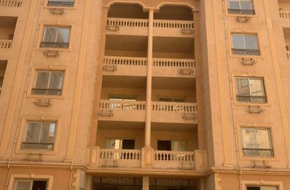 Apartment - 3 Bedrooms - 2 Bathrooms for sale in Al Andalus District - New Cairo City - Cairo