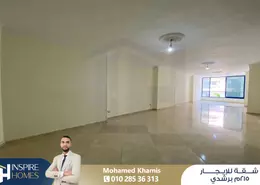 شقة - 3 غرف نوم - 3 حمامات للايجار في شارع رشدي - رشدي - حي شرق - الاسكندرية