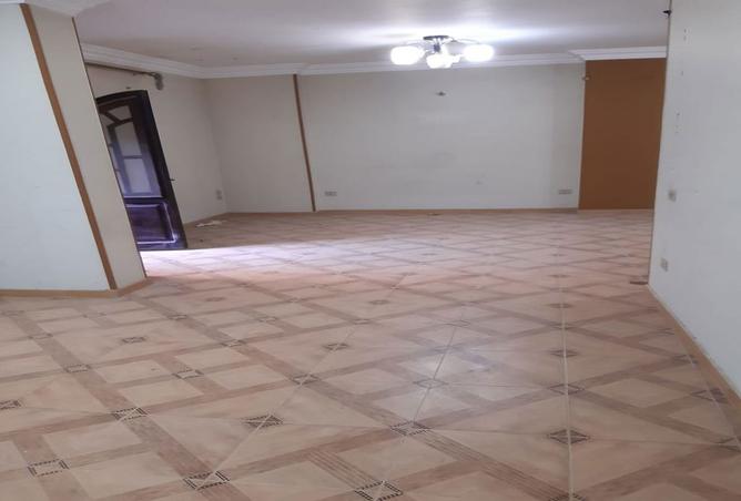 8146011 - Property Image 3