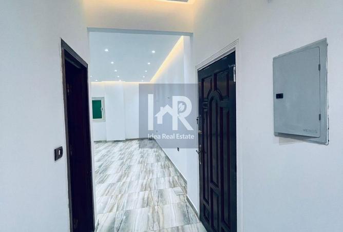 8444071 - Property Image 2