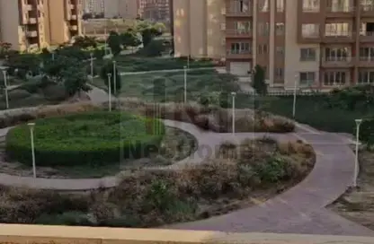 شقة - 3 غرف نوم - 2 حمامات للبيع في مدينة وصال - كمبوندات الشروق - مدينة الشروق - القاهرة