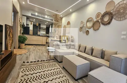 Apartment - 2 Bedrooms - 2 Bathrooms for rent in Lake View Residence - 5th Settlement Compounds - The 5th Settlement - New Cairo City - Cairo