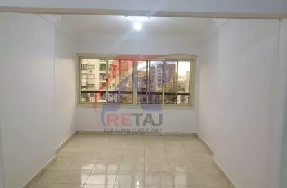 Apartment - 3 Bedrooms - 2 Bathrooms for rent in Mohammed Al Mokaled St. - 8th Zone - Nasr City - Cairo
