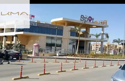 مساحات مكتبية - استوديو - 1 حمام للايجار في حى اسكان الجامعه الامريكية - كمبوندات التجمع الخامس - التجمع الخامس - مدينة القاهرة الجديدة - القاهرة