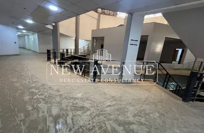 طابق كامل - استوديو - 3 حمامات للايجار في شارع مجمع البنوك - شارع التسعين الجنوبي - التجمع الخامس - مدينة القاهرة الجديدة - القاهرة