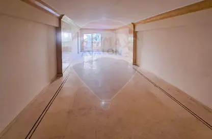 Apartment - 3 Bedrooms - 3 Bathrooms for sale in Saba Basha - Hay Sharq - Alexandria