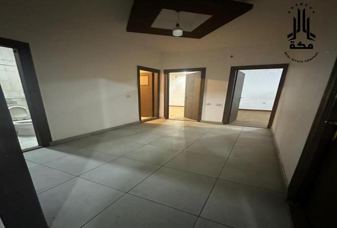 8260272 - Property Image 3