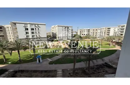 Apartment - 3 Bedrooms - 3 Bathrooms for sale in Garden Residence - New Cairo City - Cairo