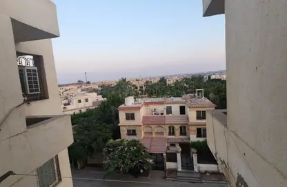 Apartment - 3 Bedrooms - 3 Bathrooms for sale in Zayed 2000 - 4th District - Sheikh Zayed City - Giza