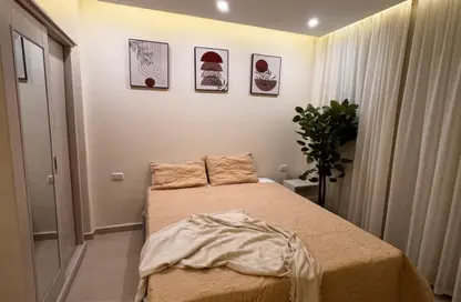 Apartment - 2 Bedrooms - 1 Bathroom for rent in Galleria Moon Valley - South Investors Area - New Cairo City - Cairo