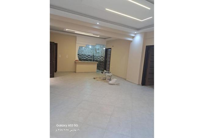 8060580 - Property Image 2