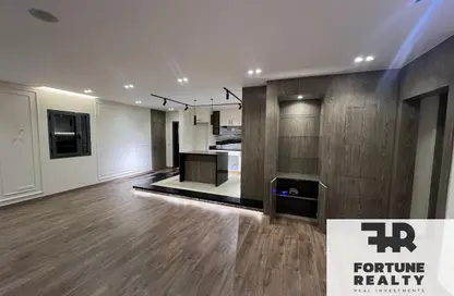 Apartment - 2 Bedrooms - 2 Bathrooms for sale in Eastown - 5th Settlement Compounds - The 5th Settlement - New Cairo City - Cairo