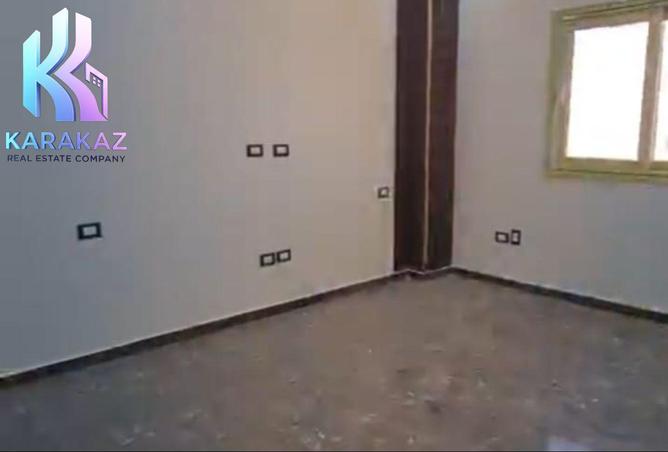 8100333 - Property Image 3