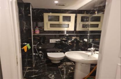 Apartment - 2 Bedrooms - 2 Bathrooms for sale in Syria St. - Mohandessin - Giza