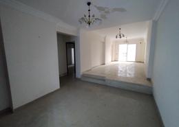 Apartment - 3 bedrooms - 2 bathrooms for للبيع in Mahmoud Al Essawy St. - Miami - Hay Awal El Montazah - Alexandria