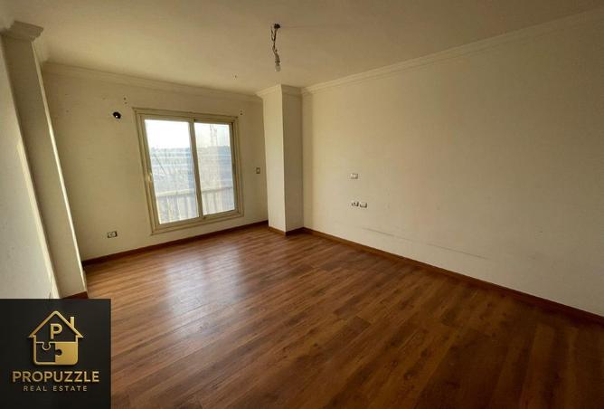 8015766 - Property Image 2