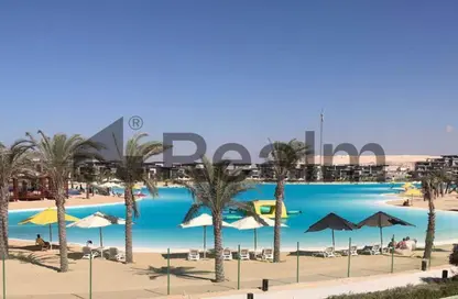 شاليه - 2 غرف نوم - 2 حمامات للبيع في دايركشن وايت - راس الحكمة - الساحل الشمالي