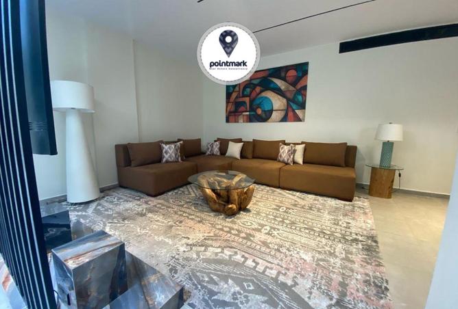 8042847 - Property Image 2