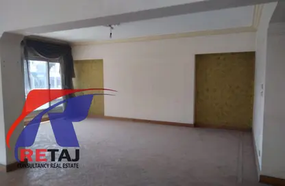 Apartment - 3 Bedrooms - 2 Bathrooms for sale in Ahmed Al Zomor St. - 9th Zone - Nasr City - Cairo