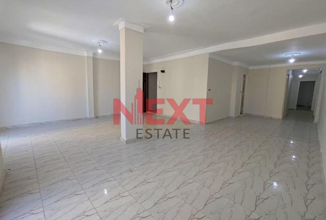 8108327 - Property Image 2